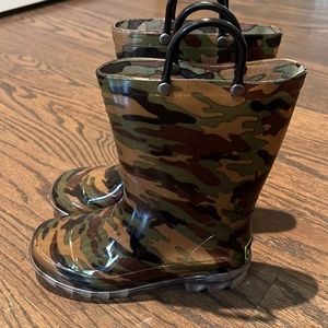 Western Chief rainboots camo size 13